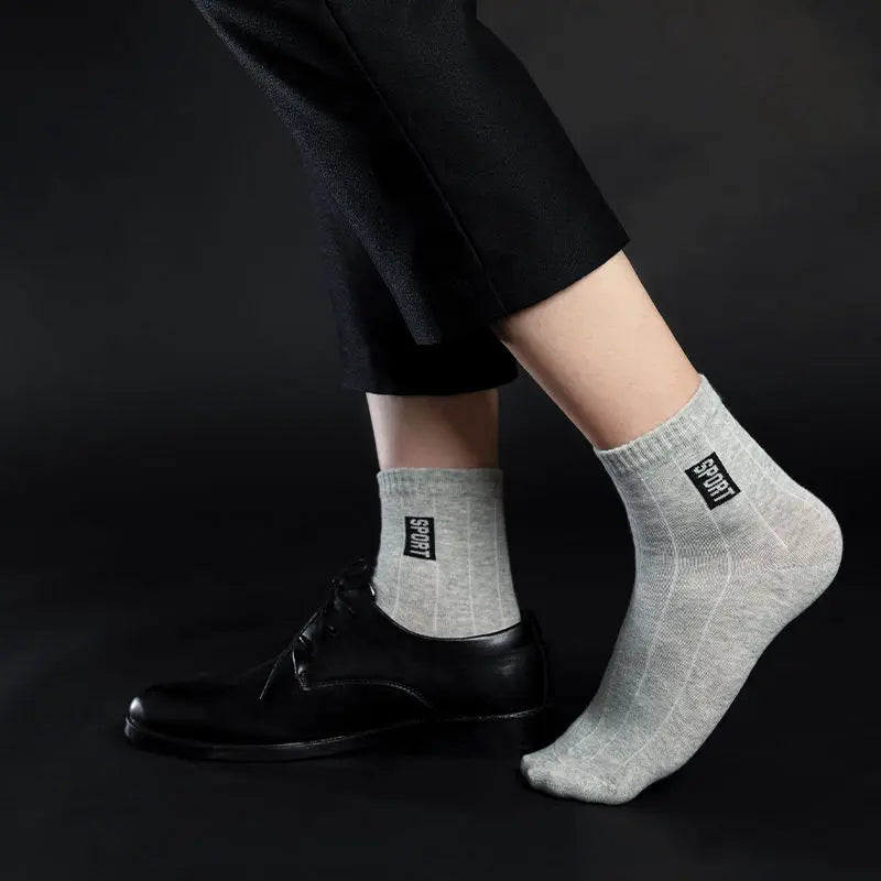 20Pcs=10Pairs High Quality Men Socks Cotton Breathable Sweat-Absorbent Middle Tuble Black Socks Deodorant Business Men Gift Sock