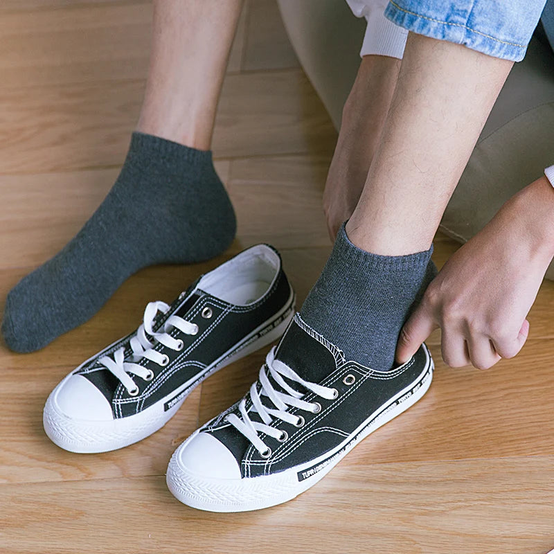 High Quality 10 Pairs/lot Socks Men Large size 42,43,44,45,46,47,48 Casual Breathable Fashion Black White Male Cotton Socks shor