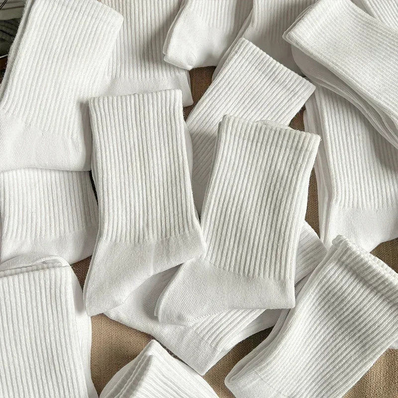 Cotton Sports Socks Unisex Soft Comfortable Breathable Casual Socks Black White Mid Tube Solid Color for Men Women Classic Socks